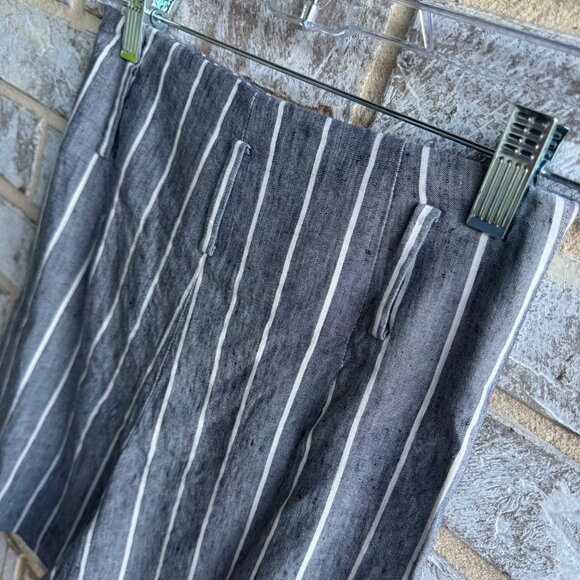 Theory Gray/White Striped High Waist Shorts ("No Belt Included") Women's Size 00 - Picture 6 of 9